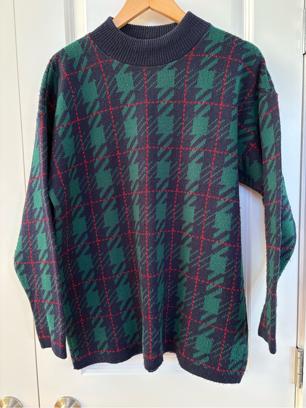 Vintage sweater houndstooth holiday Christmas Green, Navy Medium Oversized
